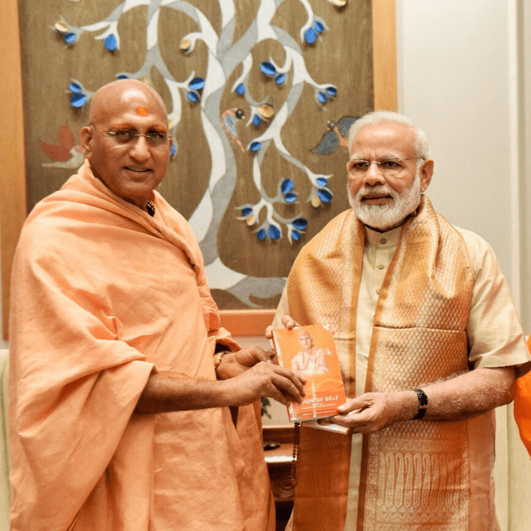 pmmodi_and_juna_akhara-min